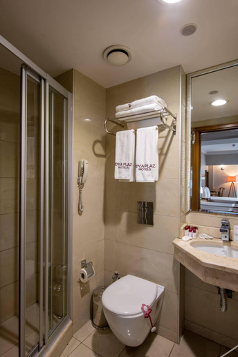 Bathroom 4, Nova Plaza Park Hotel, Beyoğlu