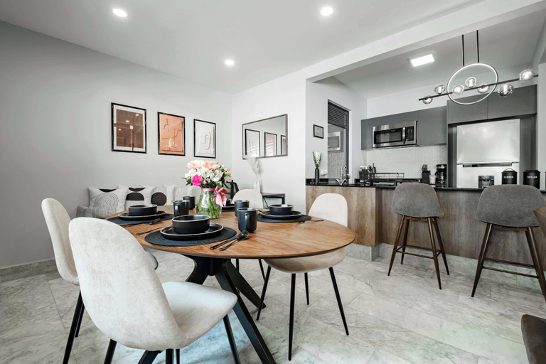 Dining 2, Amazing 2BR Apt in Roma Norte - Yoga Room, Mexico City