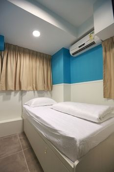 Others 5, Lemon's Guest House, Kowloon