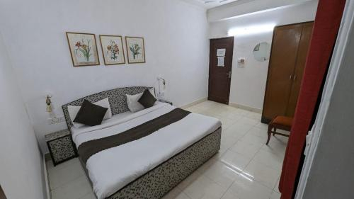 Others 2, Hotel Coast Residency, Delhi