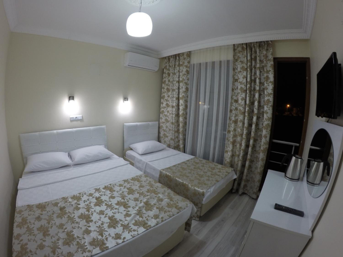 Room 3, Pinar Hotel, Akköy