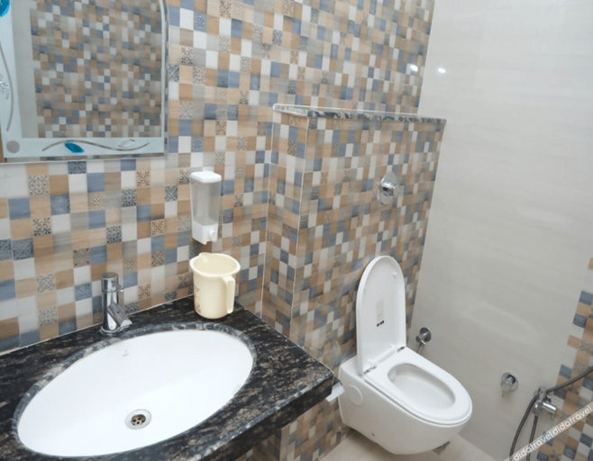 Bathroom 4, Hotel Singh Comfort Inn, Gorakhpur