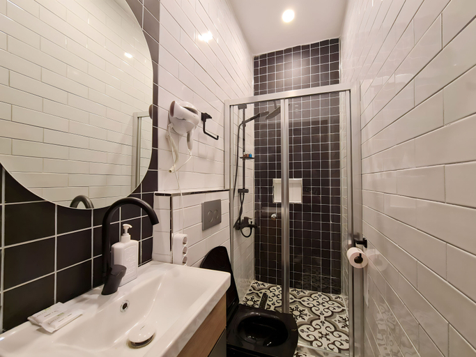 Bathroom 3, ソシエテ オテル アラチャトゥ, Çeşme