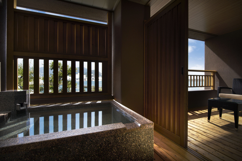 Bathroom, Ryokan Minato no Yado Migiwaya, Yaizu
