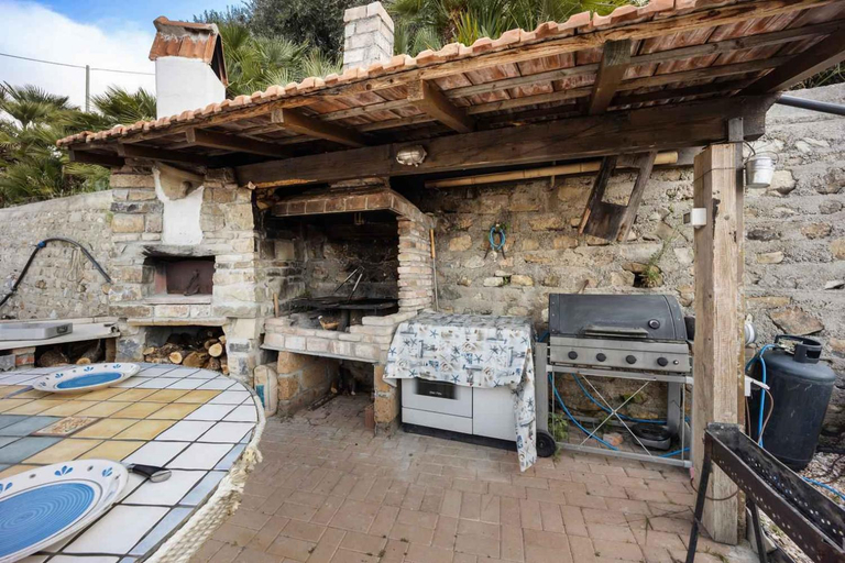 Others 5, Holiday Homes in Pompeiana 40829, Imperia