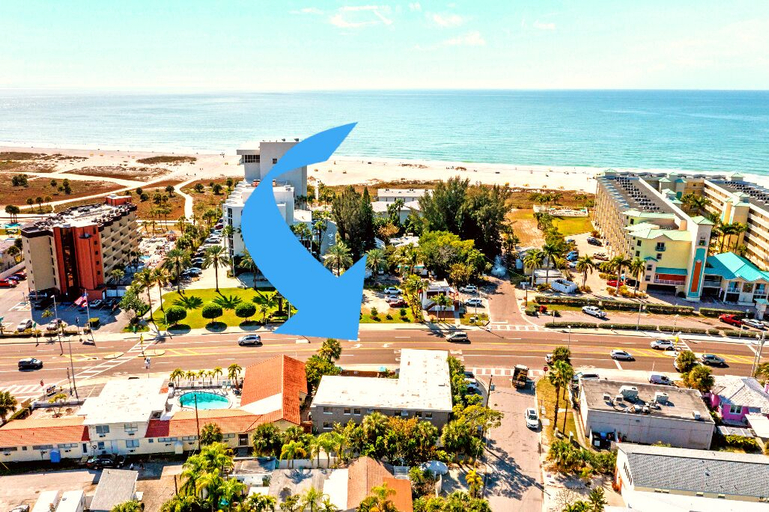 Exterior & Views 1, Boutique Beach Retreat, Pinellas