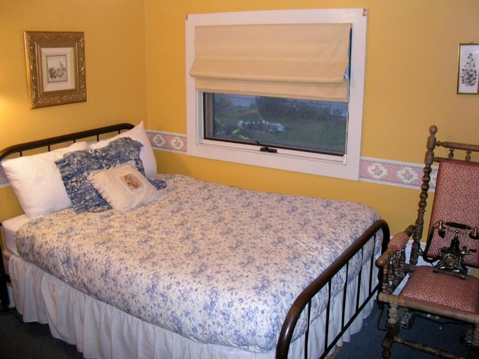 Bedroom 5, Historic Skagway Inn, Skagway-Yakutat-Angoon