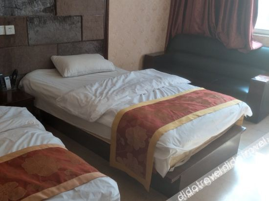 Bedroom 4, Gongshan Lijing Hotel, Nujiang Lisu