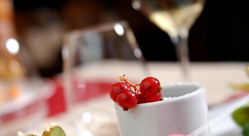 Food & Drinks 4, Le Lion dOr - Logis Hotels - Hotel 2 étoiles et Restaurant, Maine-et-Loire