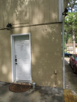 Others 5, The King Suites, Fulton