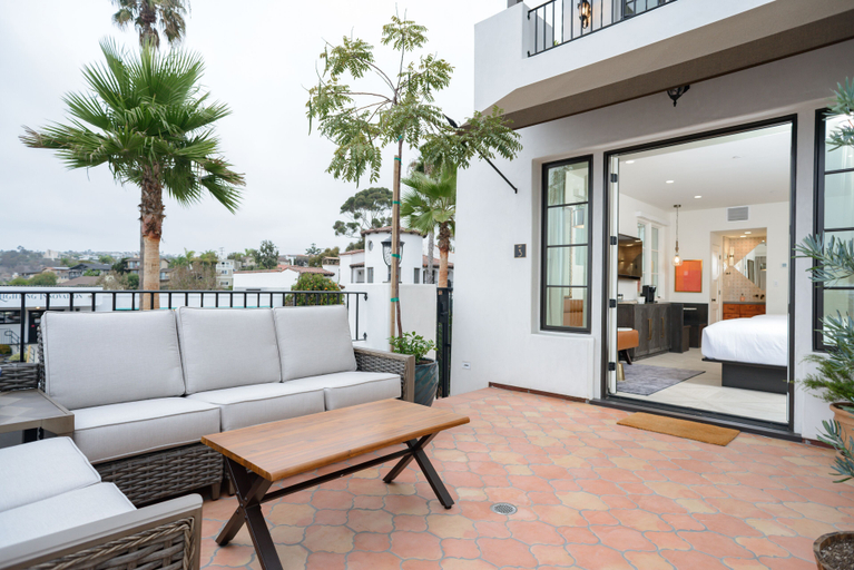 Others 4, North Beach Villa, Orange