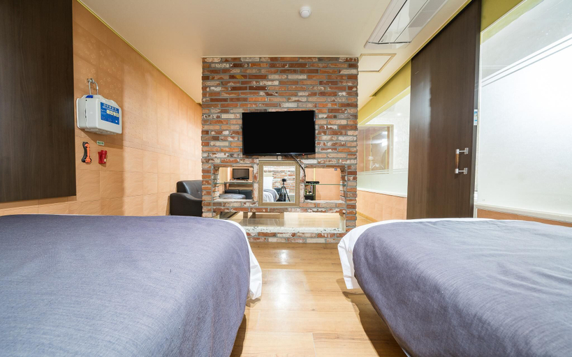 Bedroom 2, Wonju H, Wonju