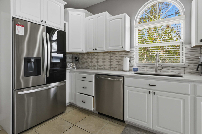 Private kitchen 3, Beautiful Waterfront Lake Home With Private Dock, Miller