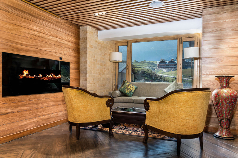 Public Area, Country Inn & Suites by Radisson, Sonamarg, Ganderbal