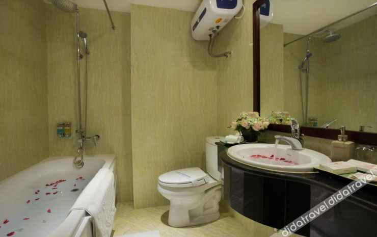 Bathroom 4, Viet Hotel , Hoàn Kiếm
