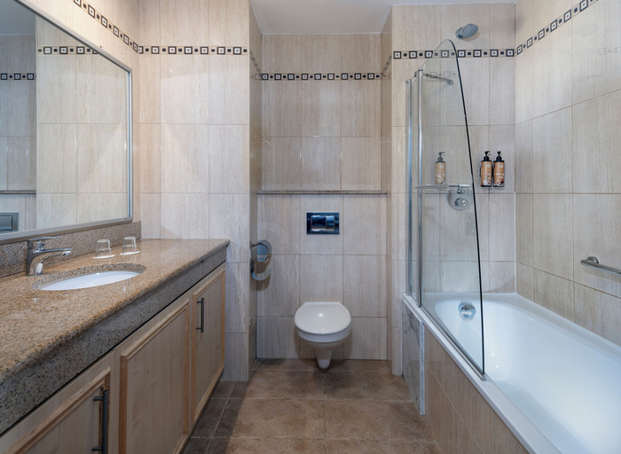 Bathroom 3, Diamond Coast Hotel