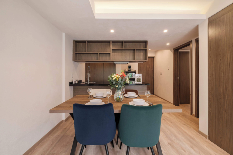 Dining 3, Brand New 2 BR Condo in Reforma - Queen Beds, Mexico City