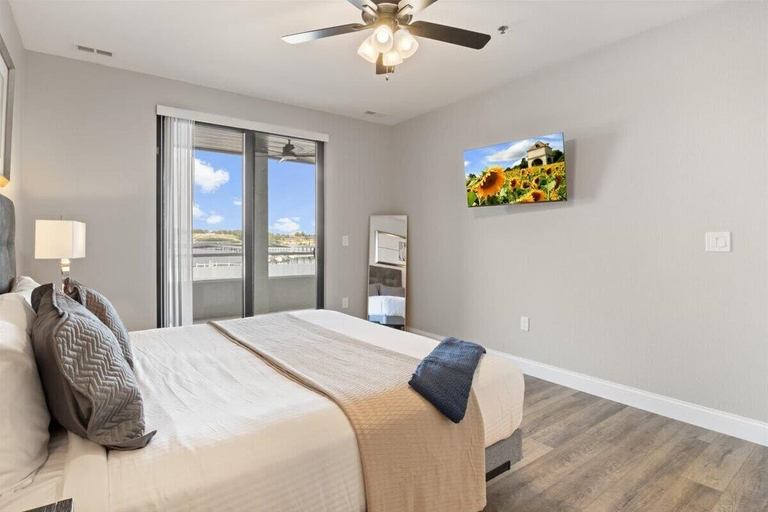 Room 3, New Topsider Condo With Boat Slip, Camden