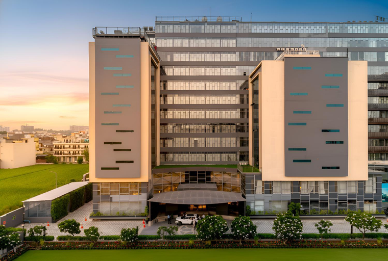 Exterior & Views, Orchid Hotel Chandigarh,Zirakpur, Sahibzada Ajit Singh Nagar
