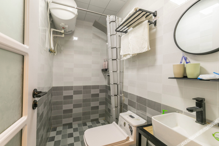 Bathroom 3, Sweet Theme Inn, Yantai