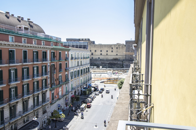 Exterior & Views, Le Angioine Rooms, Napoli