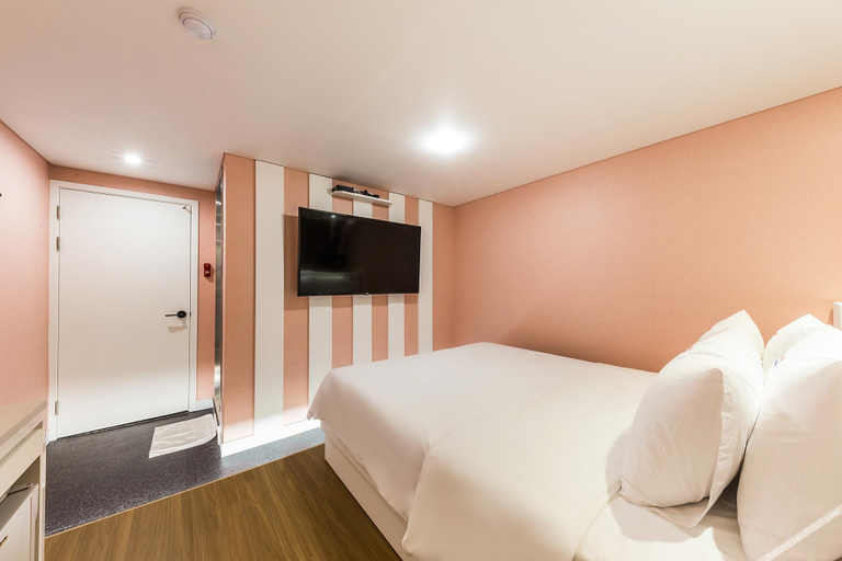Bedroom 4, Gasan honey, Geum-cheon