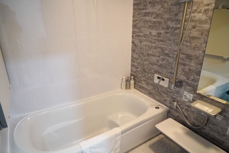 Bathroom 3, Hakodate MOTOMACHI  guesthouse, Hakodate