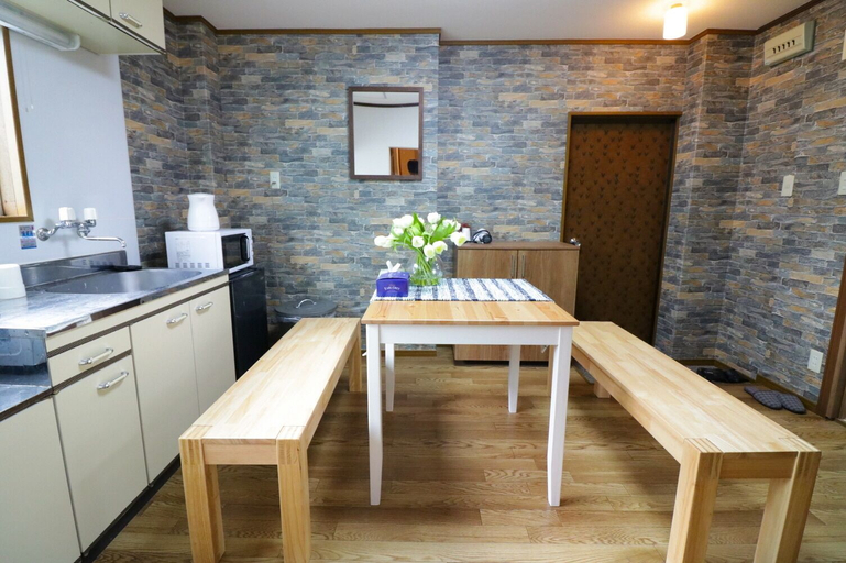 Others 2, Maru House - Hostel, Osaka