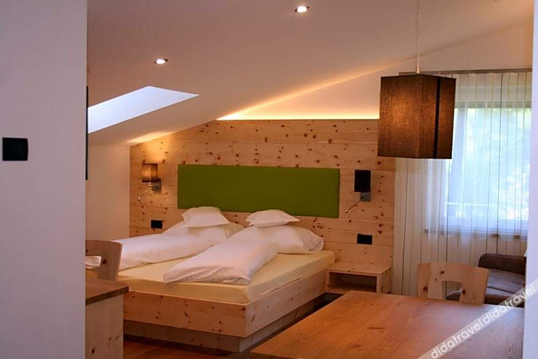 Bedroom, Gasthof Majestic, Bolzano