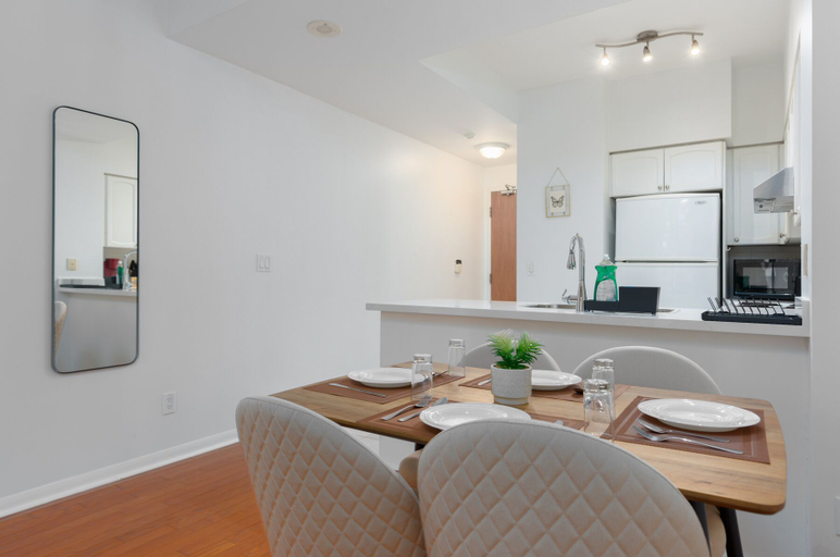 Others 2, RS Boutique Suites - Fort York, Toronto