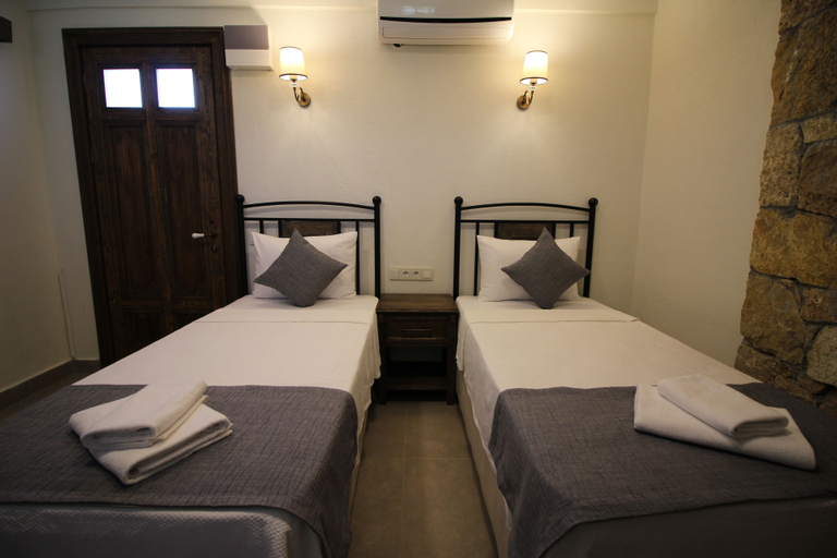 Bedroom 4, Bozcaada Defne Bag Evi, Bozcaada