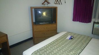 Others 5, Americas Best Value Inn, Pipestone