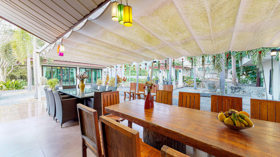 Food & Drinks 5, Grace Villa Pattaya By DDM Siam, Pattaya