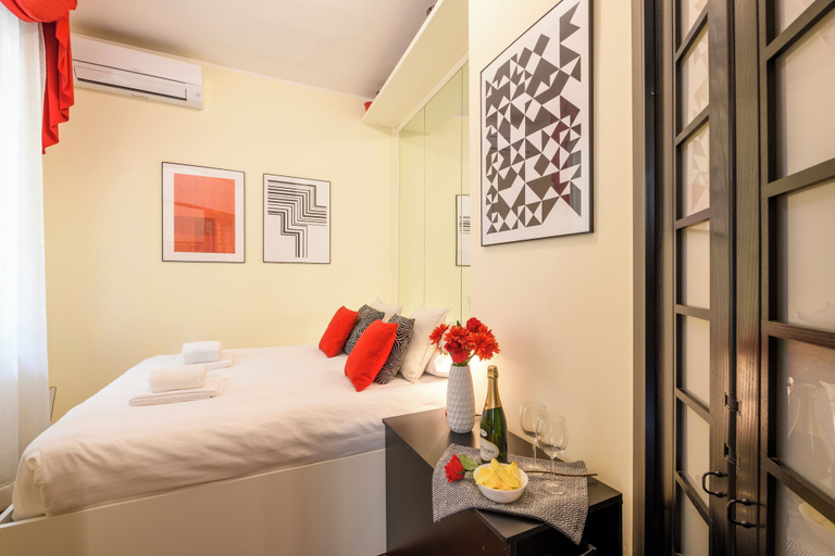 Bedroom 2, BnButler - Pontaccio 4 con terrazzo, Milano