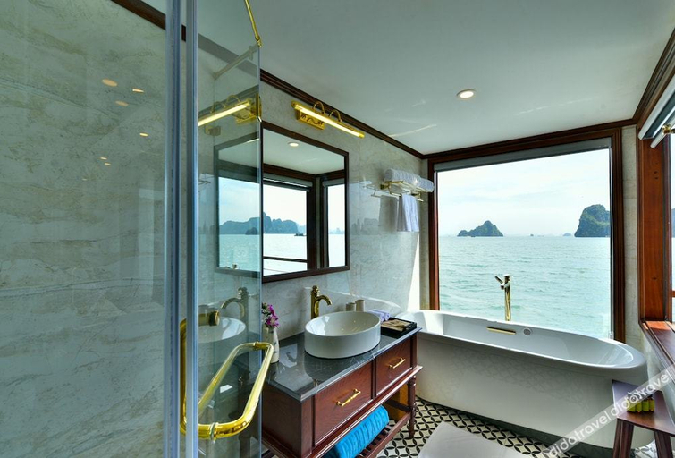 Bathroom 5, Heritage Cruises Binh Chuan Cat Ba Archipelago, Hạ Long