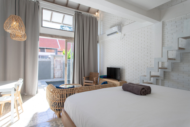 Bedroom 2, Echopearl - 1 BR White Studio House near Echobeach, Badung