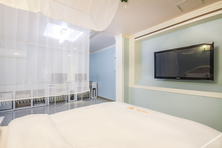 Bedroom 3, Iksan Jjak Hotel, Iksan