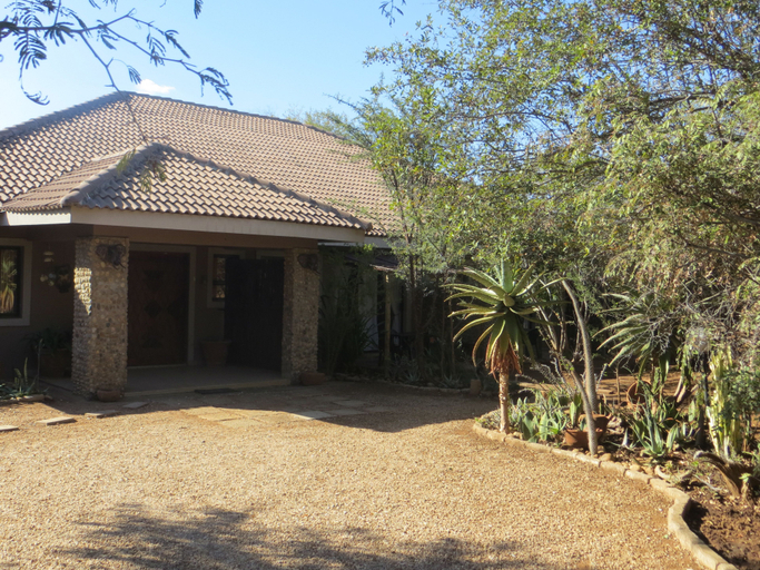 Others 4, At Rest Bushstay, Mopani