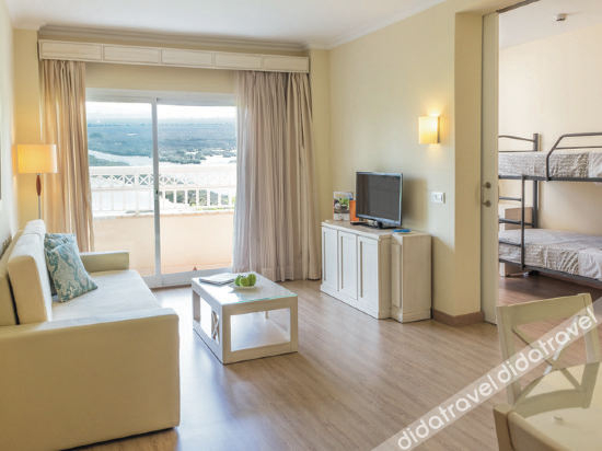 Others 3, Viva Blue and Spa, Baleares