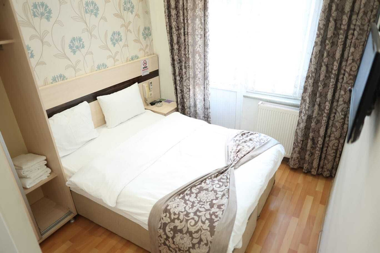 Others 5, Otel Burak, Ünye
