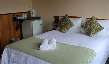 Others 5, Tullah Lakeside Lodge, West Coast