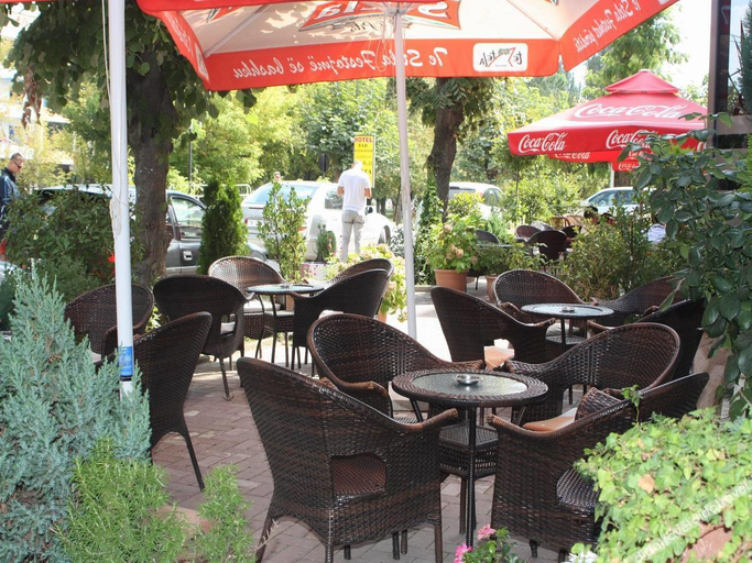Food & Drinks 5, Perla Hotel, Pogradecit