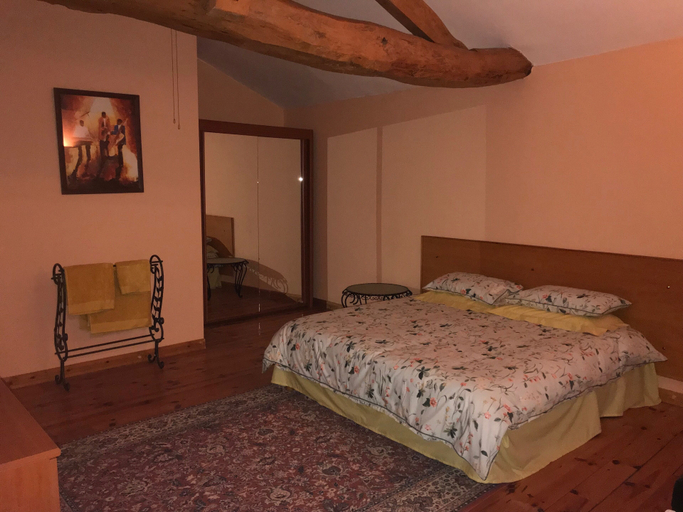 Bedroom 4, Chambre d'hôtes Les Cygnes Noirs, Charente-Maritime