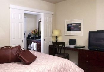 Bedroom 4, The Inn at Cherry Creek, Denver