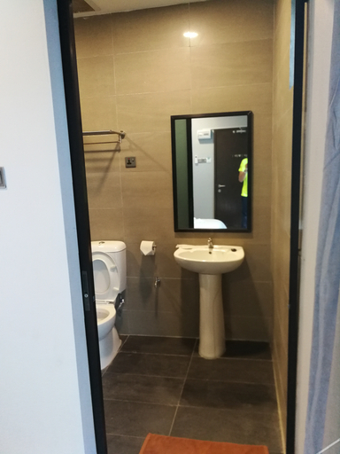 Bathroom 5, SUNBAY INN, Semporna