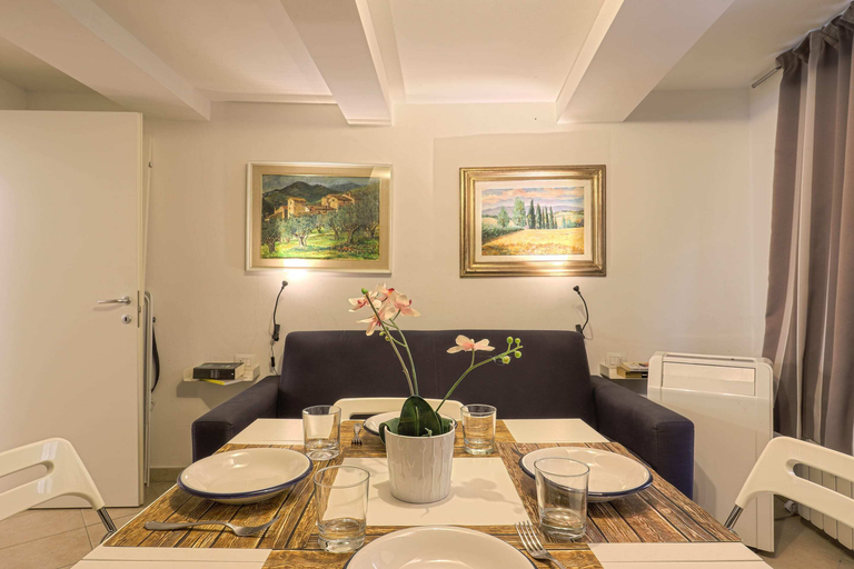Others 4, Delightful Suite, Florence