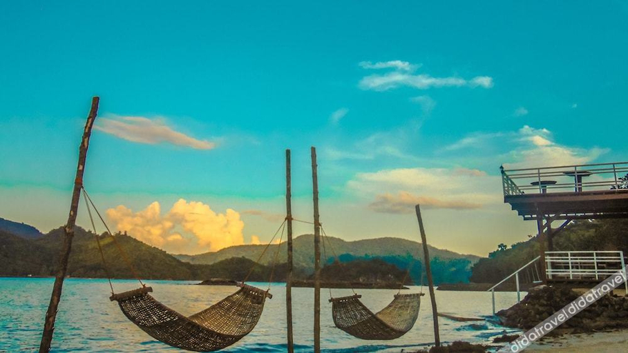 Others 2, Pangulatan Beach Resort, Taytay