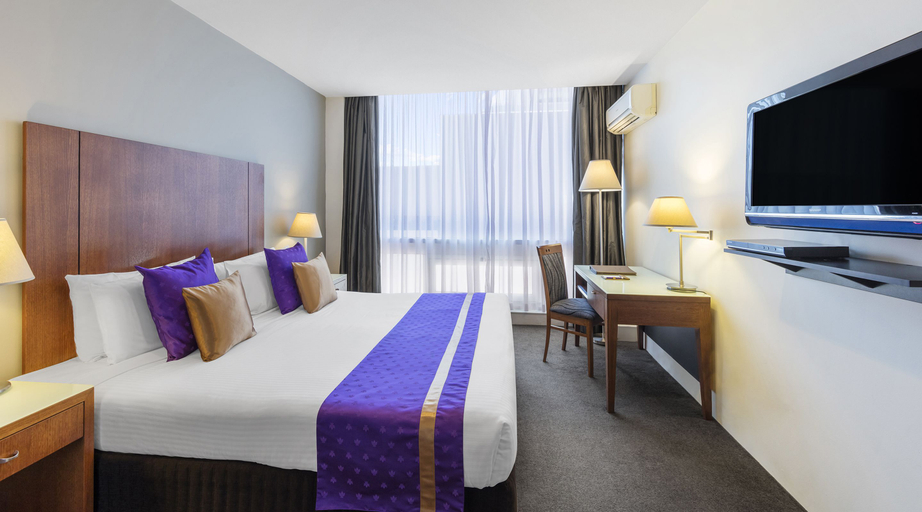 Bedroom 4, Park Regis - Griffin Suites, Melbourne
