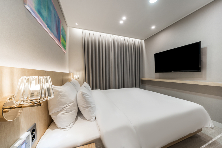 Bedroom 4, Busan Suyeong Hotel River, Suyeong