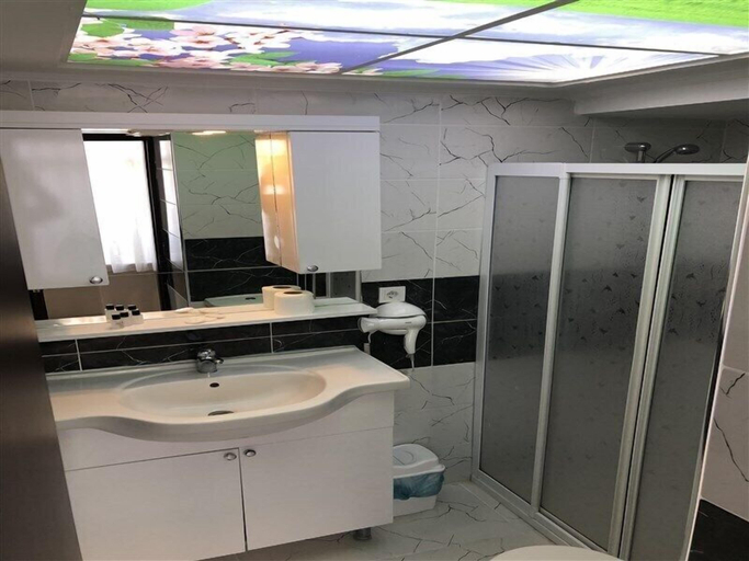 Bathroom 5, Elit Palace Hotel, Fatih